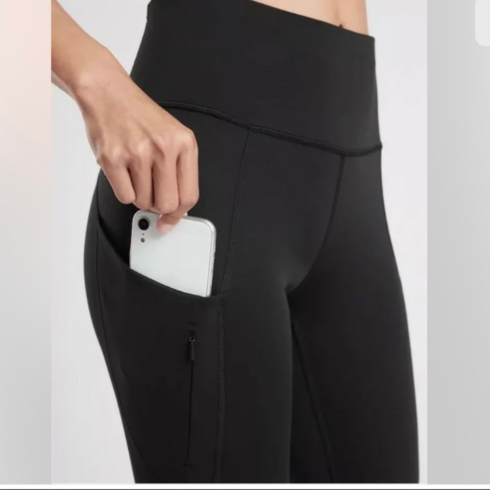NWT Athleta -All In Capri size L black